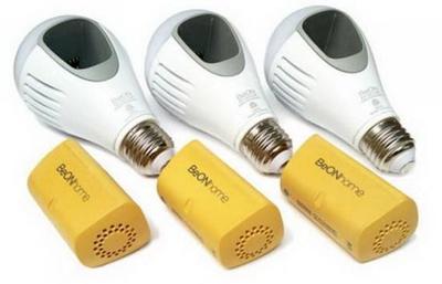 看看這些多才多藝的智能燈泡 停電都能用